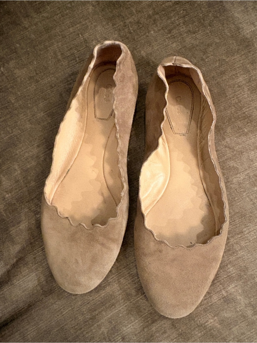 Chloe Lauren Scalloped Suede Ballet Flats in Taupe 37 - Picture 3 of 9